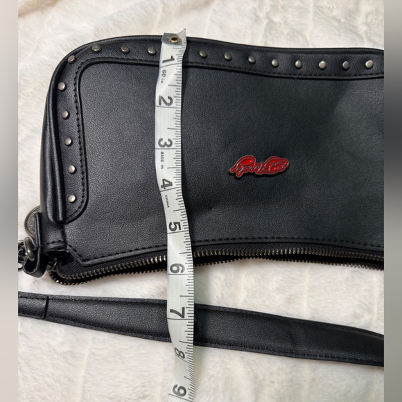 ❌SOLD❌Ed Hardy Studded Shoulder Crossbody Bag black - Picture 9 of 9